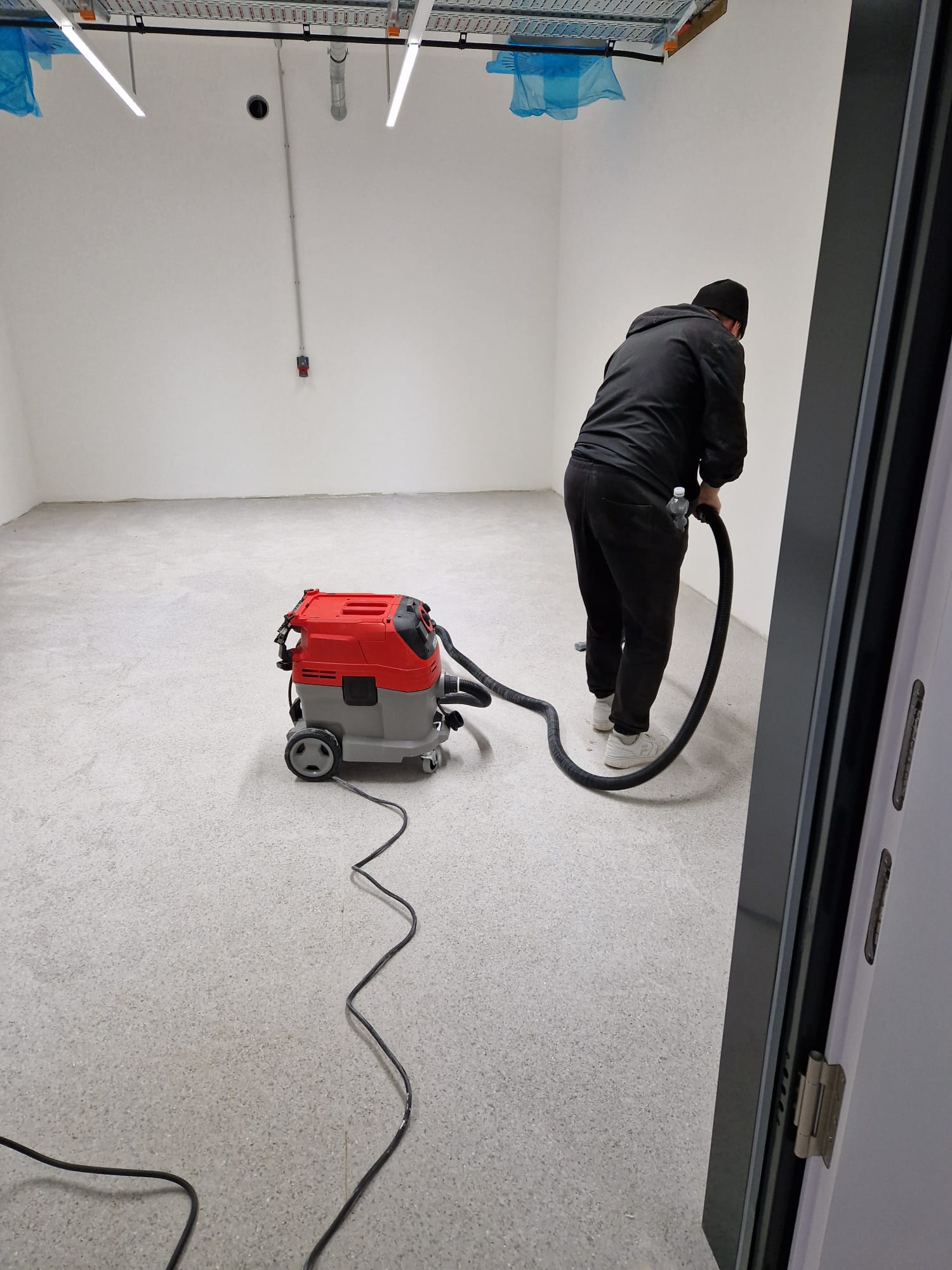 Baufeinreinigung mit Industriesauger
